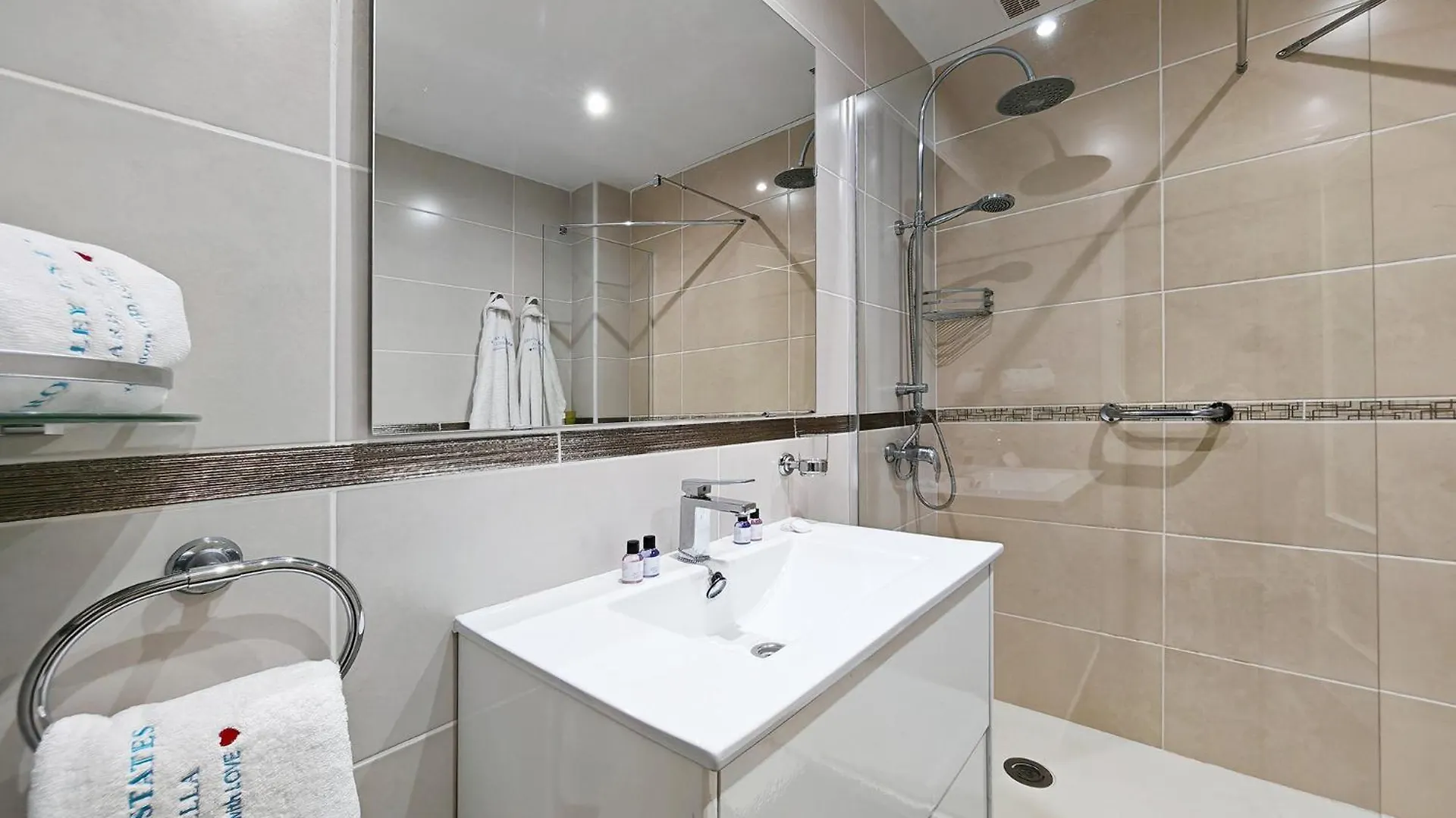 2-Bed Apartment In Calahonda Park, Walk To Beach Sitio de Calahonda 0*,